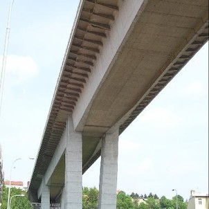 Nuselský most z Nuselského údolí