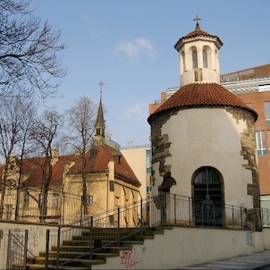 Rotunda Sv.Lonqina z jihozápadu