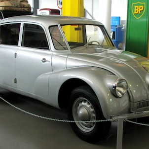 Tatra 87