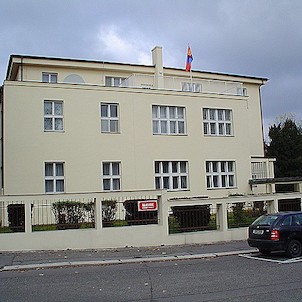 Strnadova vila