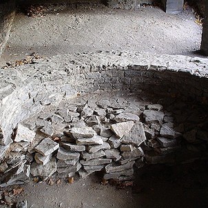 zbytky stěn baziliky