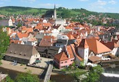 Český Krumlov s dominantou kostelem svatého Víta