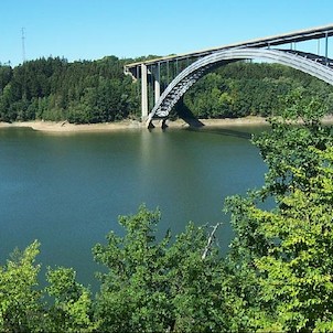 žďákovský most