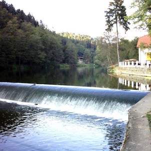 Červený mlýn - 3,5 km po proudu Lužnice