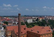 pohled z věže Kotnova, pohled z věže na dřívější pivovar, nyní nově opravený Hotel Dvořák