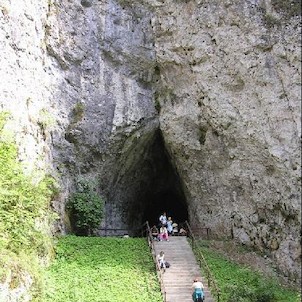 Vstup do jeskyně