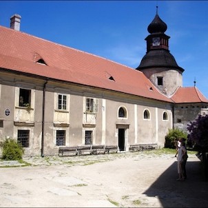 hrad Pernštejn