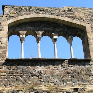 hradní okno