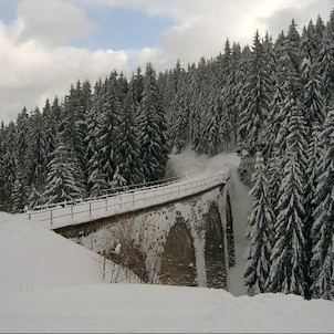 Viadukt ze západu