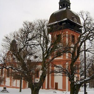 Náměstí Valeč - Kostel Sv.Jana Křtitele