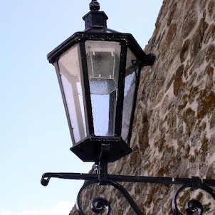 Loket - pouliční lampa