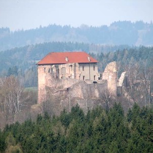 hrad Pecka