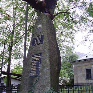 pomník obětem v Hlavici