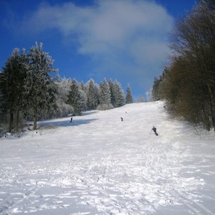 lyžařský svah v Hodkách