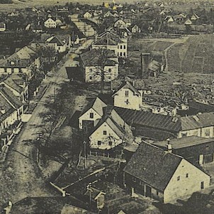 historická fotografie středu Mikulovic