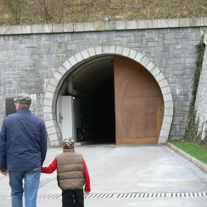 Tunel k turbínám