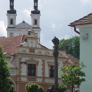 Kostel Panny Marie v Lužích