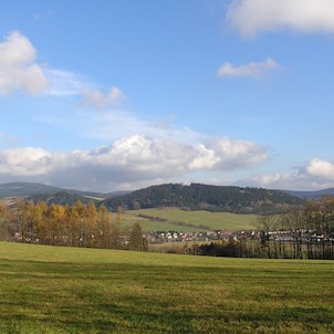 Červená Voda pohled na Křížovou horu