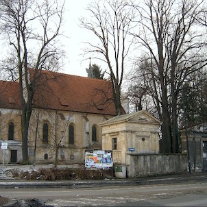 Kostel Nejsvětější Trojice s kaplí