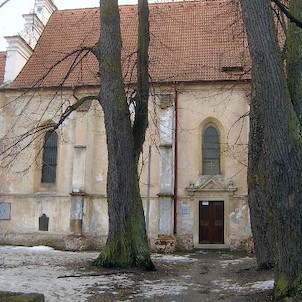 Hlavní loď kostela