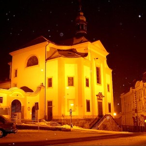 Kostel Sv.Anny v noci