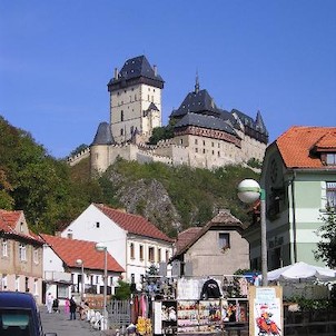 Hrad Karlštejn Vás vítá