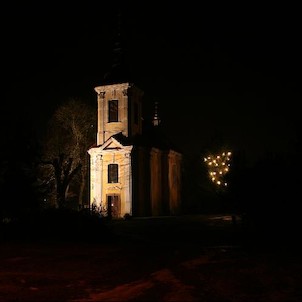 Kostel Všech svatých v Bratronicích, Kostel Všech svatých v noci