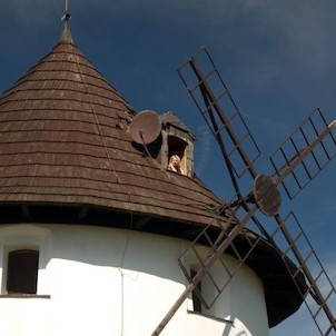 Větrný mlýn u Vrátna