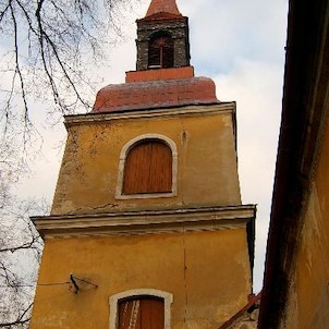 kostelní věž, Věž kostela Sv.Václava v kovanicích nepůvodní, přistavěná.