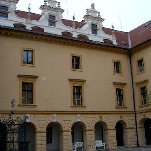 Průhonice 102