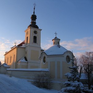 Farní kostel svatého Prokopa (s kaplí sv. Kříže)