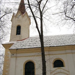 Kostel z jihovýchodu