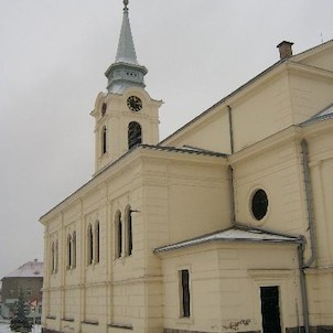 Východní strana kostela