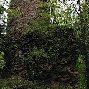 hrad Perštejn, zbytek bergfritu