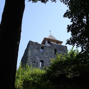 Kamenický hrad s rozhldenou