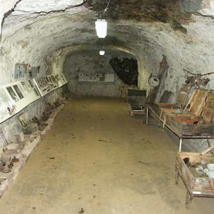 podzemní továrna Rabštejn