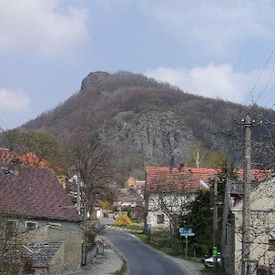 Pohled na Kalich od Třebušína