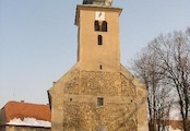 Průčelí kostela