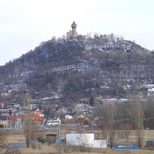 Hněvín, od silnice I/13