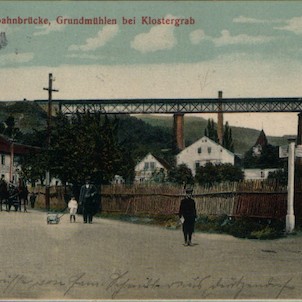 dobová pohlednice - Hrob - Mlýny viadukt 1910