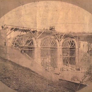 Stavba mostu z předcházejícího fota