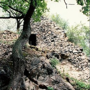 hrad Krupka, stav zříceniny v roce 1996