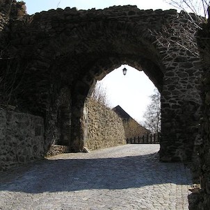 hrad Krupka, druhá brána