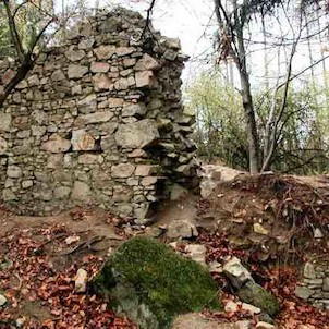 Torzo hradní zdi