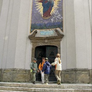 vchod do baziliky