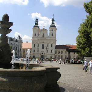 Kostel sv. Fr. Xaverského na Masarykově náměstí