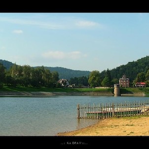 přehrada Bystřička, pohled na hráz a přehradu Bystřička