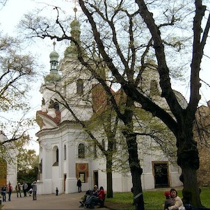 Kostel Sv.Vavřince ze západu