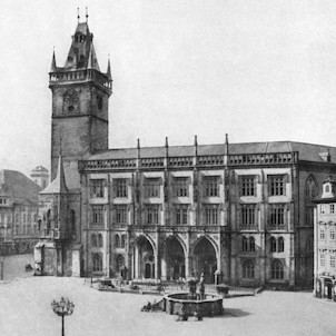 Východní průčelí staroměstské radnice v Praze, 1856