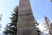 pomník A. Stiftera, pomník A. Stiftera poblíž vrcholu